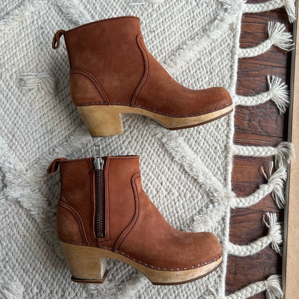 Swedish hasbeens emy boot
